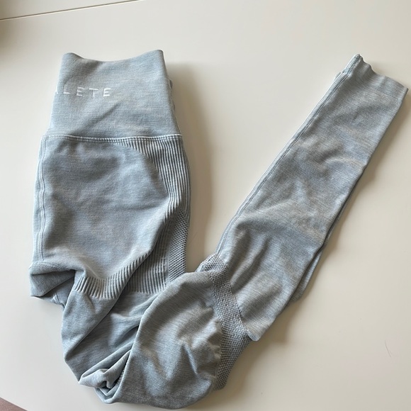 Size small Alphalete Aero leggings - Picture 1 of 3